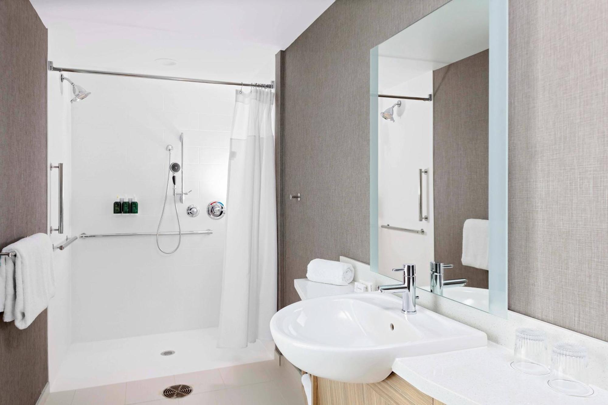 Springhill Suites By Marriott Kansas City Plaza Exterior foto